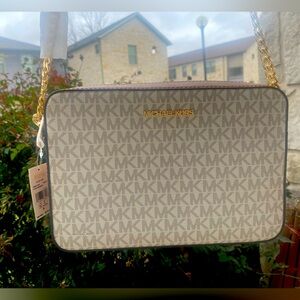 *Brand New* Michael Kors Bag | Jet Set Crossbody, Vanilla